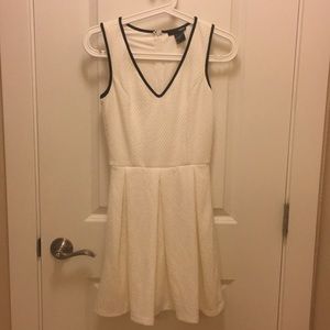 AQUA White Dress small